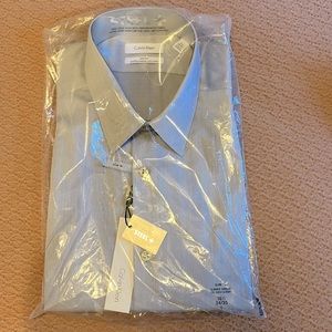 Calvin Klein Slim Fit Performance Dress shirt
